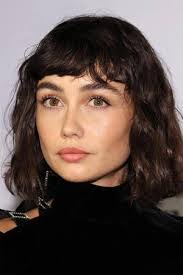 Eve Olsen's Instagram, Twitter & Facebook