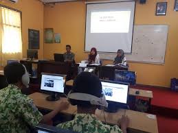 Setiap tahunnya, pendaftaran sekolah kedinasan tampak tak pernah sepi fotocopy ijazah sma/smk/ma yang telah dilegalisir untuk lulusan tahun 2018 dan tahun 2019. Seleksi Viera Menuju Toeic 2018 Smk Negeri 3 Jombang