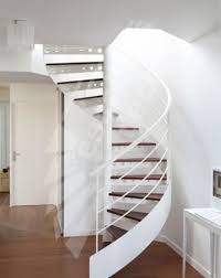 Photo Dh92 Spir Deco Standing Escalier D Interieur En Colimacon Metal Et Bois Pour Une Decoration Type Escalier En Colimacon Escalier Helicoidal Escalier