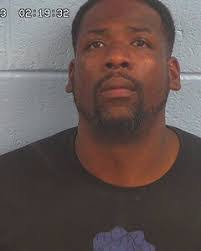 Donovan Rutledge's Instagram, Twitter & Facebook