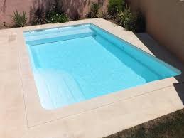 Acheter Une Piscine Coque Avec Banquette Integree Avignon France Piscines Composites