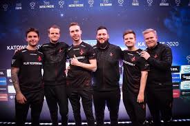 The danish side currently has dupreeh, xyp9x, gla1ve, magisk, and bubzkji. Die Geschichte Von Astralis Aus Danemark An Die Weltspitze Escene De
