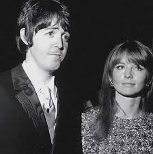 𝔜𝔥𝔢 𝔅𝔢𝔞𝔱𝔩𝔢 𝔊𝔦𝔯𝔩𝔰 ❤️‍🔥🌻 (@beatle_girls) • Instagram photos  and videos