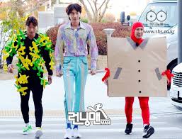 런닝맨) is a south korean variety show, part of sbs's good sunday lineup. Running Man Episode 378