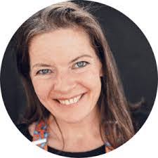 Esther Barth's Instagram, Twitter & Facebook