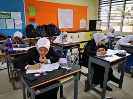 Sekolah berasrama penuh (sbp) veya tamamen konut okulu kurulan bir okul sistemidir malezya akademik ve ders dışı etkinliklerde başarılı olmaları için seçkin öğrencileri yetiştirmek. Tahniah Sekolah Berasrama Penuh Integrasi Sbpi Gombak Atas Keputusan Spm 2018