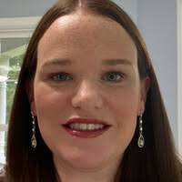 100+ profilů „Ashcom“