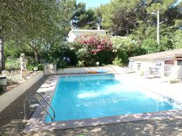 Location De Vacances Saisonniere T5 F5 Six Fours Les Plages Le Brusc Superbe Villa Avec Piscine Privee Et Jardin Sovamer Immobilier