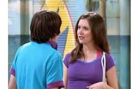 25 Things You Didn T Know About Alison Brie Hannah Montana Episodes Hannah Montana First Tv