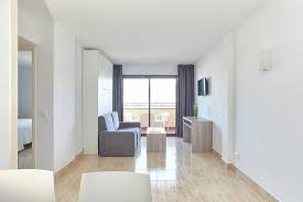 Book playa bella apartments, san antonio bay on tripadvisor: Mar I Vent Apartments Prices Condominium Reviews Sant Antoni De Portmany Spain Tripadvisor