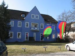 Wir schaffen euch eine neue kneipe, in welcher ihr die amberger nächte leben und erleben könnt. Das Blaue Haus Das Kleine Format