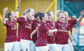 Explore tweets of milan femminile @milan_acf on twitter. Maurizio Ganz Il Milan Femminile E I Pregiudizi Basta Non C E Differenza Coni Maschi Mai Visti Tanti Addominali Come Tra Le Donne Libero Quotidiano
