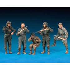 Miniart 35034 Soviet tank crew reloading 1/35 » Mister Model