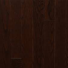 Red oak has large, open pores and a distinctive grain. Wickham Red Oak Moka Solid Hardwood Flooring