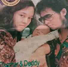 Almarhum Deddy Dores dan Dagmar twin sisters