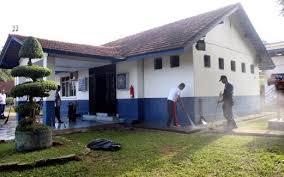 Descargar la última versión de balai polis para android. 70 Anggota Bersih Balai Polis Kuala Jambu