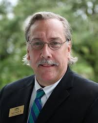 Awards & Scholarships : Alumni Association : UNCW