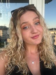 Hey everyone! I'm Sofia, I am looking for an **international shared flat**  in **Da'an District** because I will be an exchange student at National  Chengchi University (NCCU) starting this experience in **August