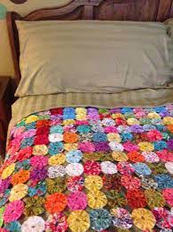 Yoyo quilts were more famous in 1930's and 1940's. How To Make A Yo Yo Quilt 13 Cool Instructions Guide Patterns