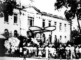 Cách mạng tháng 8 1945. Sá»± Kiá»‡n Ä'áº·c Biá»‡t Trong Cuá»™c Cach Máº¡ng Thang Tam 1945