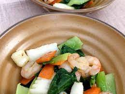 青梗菜と冷凍イカ エビの塩だれ炒め by トロイメライ レシピ レシピ フードポルノ 食べ物のアイデア