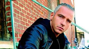 Per il resto tutto bene 2. Biglietti Eros Ramazzotti Concerti E Tour 2020 Stubhub Italia