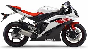 It consists of 155.1 cc engine. Yamaha Yzf R15 V3 Pics Yamaha Yzf R15 V3 Sports Bike