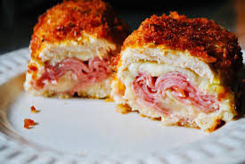The best, easiest chicken cordon bleu with a delicious creamy homemade cheese sauce your entire family and friends will love. Chicken Cordon Bleu Keat S Eats