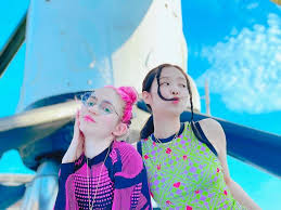 Born and raised in vancouver. H X2457fsnwmbm