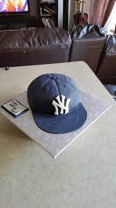 Yankees Hat Cake Newyork Yankees Ediblehat Hatcake Fondant Sportsthemecake Hat Cake Yankees Hat Cake Creations
