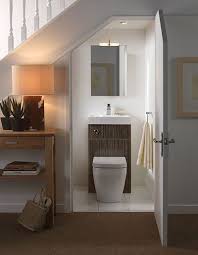 Lavabo Embaixo Da Escada 25 Ideias Para Decorar Banheiro Sob Escadas Entradas Pequenas Sob A Escada