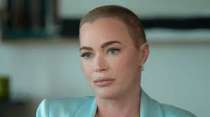 Omaha Crime Stoppers: Christmas Eve crook tries to make it out with every  dollar he can, dropping some along the way