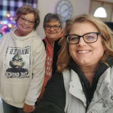 Saginaw showing kindness to strangers in public