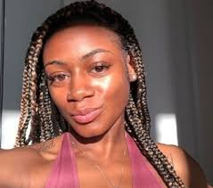 Sha'carri richardson is an american track and field sprinter who came into the spotlight in 2019 when, in her university freshman year, she had broken the 100m sprint record at the national collegiate athletic association (ncaa) championships by clocking in a time of 10.75 seconds. Sha Carri Richardson Wiki Age Height Weight Biography Family Olympic Champion American Juniors Aau Junior Olympics