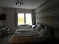 Schwarzenberg is a german (franconian) and czech (bohemian) aristocratic family, and it was one of the most prominent european noble houses. Haus Schwarzenberg Ernst Aktualisierte Preise Fur 2021