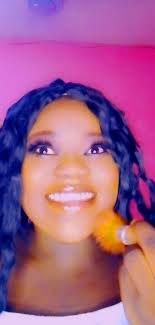 Sebastian's obsession with Emelia in VIVIR DE AMOR