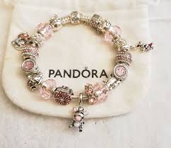 Pandora Kaaki - flawless skin inspires millions on Instagram