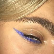 See a recent post on tumblr from @butterflypasta about blue eyeshadow. Blue Makeup And Aesthetic Image 6601816 On Favim Com