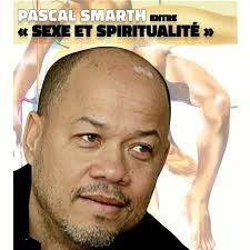 Prepping for a show tomorrow with @nicolehenrymusic at @miamibeachbandshell  (Get your tickets!) Anyone recognize which iconic instrumental solo I'm  loosely playing here? Big shout out to @kirkwhalum