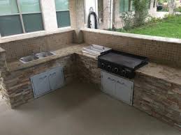 Patio kitchen with bar sink and mini fridge. 5 Outdoor Bbq Setup To Consider