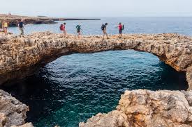 Destination les pouilles avec intermèdes, spécialiste du voyage culturel. 5 Jours De Randonnee Dans Les Pouilles Du Sud En Italie