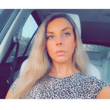 Jackie Rivers (@jackrivs)