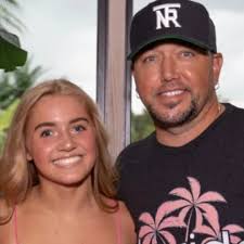 Happy 17th Birthday to Country Music artist Jason Aldean's daughter Kendyl  who was born August 20, 2007 !! #jasonaldean #kendylwilliams