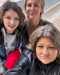 title Working with Jen Landon (Teeter from Yellowstone) and her service dog  laskis.!