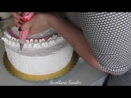 крем для торта с вареной сгущенкой и взбитыми сливками Oformlenie Torta Belkovo Zavarnym Kremom Youtube Tort Deserty Krem