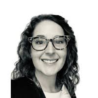 Andrea Schreck's Instagram, Twitter & Facebook