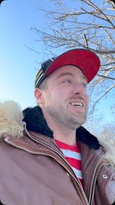 Valcourt est une ville d’innovation avec l’invention de la motoneige et  plusieurs brevets sont venus au monde ici. Visite du Musée J-A Bombardier  aujourd’hui, je vous fais un petit aperçu ! ...