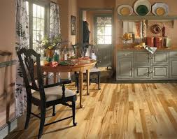 This Is So Pretty I Love The Warm Atmosphere With The Wood Rich Colours And Florals Kitch Solid Hardwood Floors Hickory Hardwood Floors Hickory Flooring