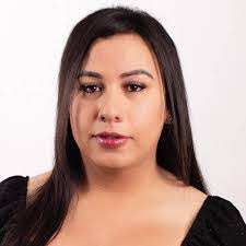 Julie Jaquez's Instagram, Twitter & Facebook