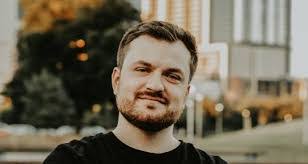 Austin Mix's Instagram, Twitter & Facebook